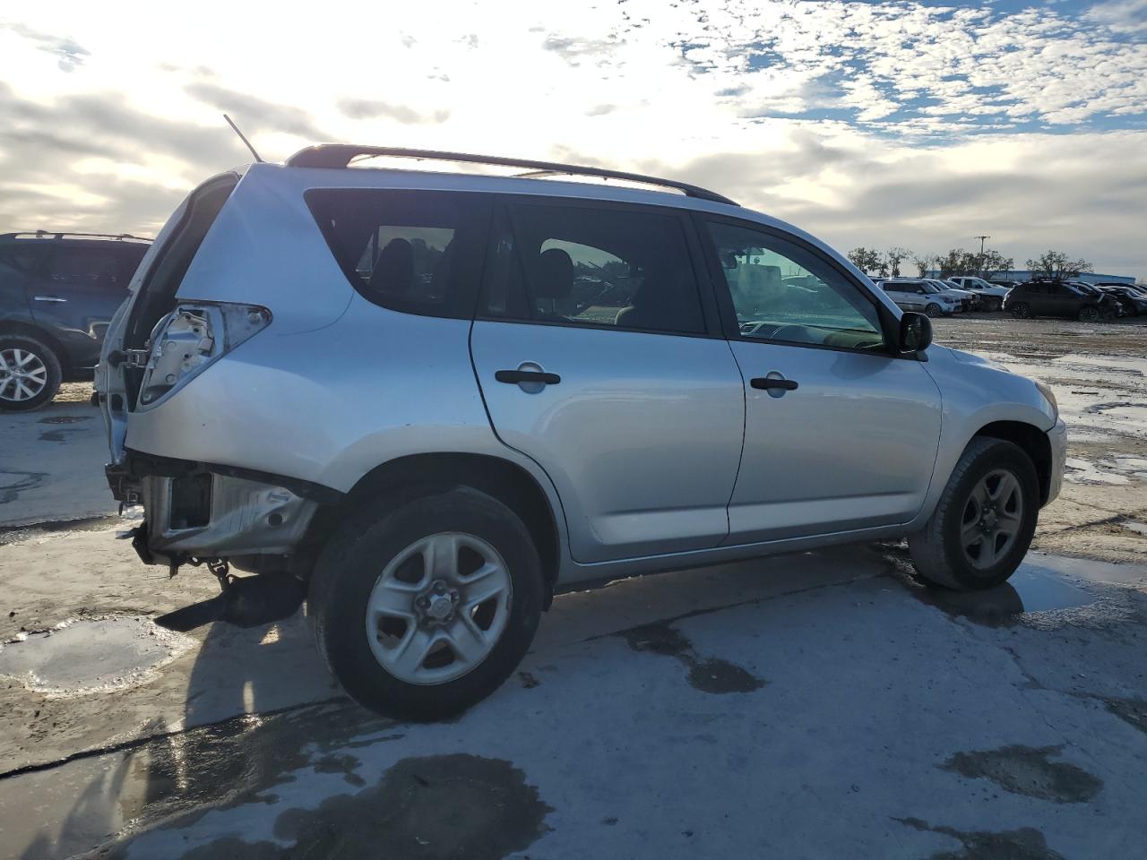 2012 Toyota RAV 4 - Image 3