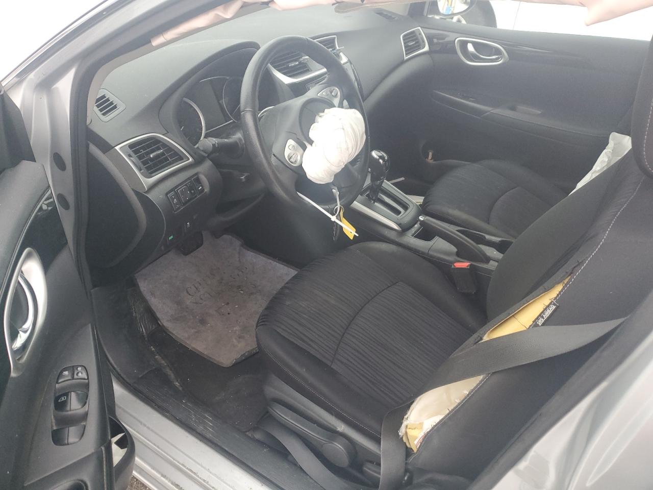2019 Nissan Sentra - Image 8