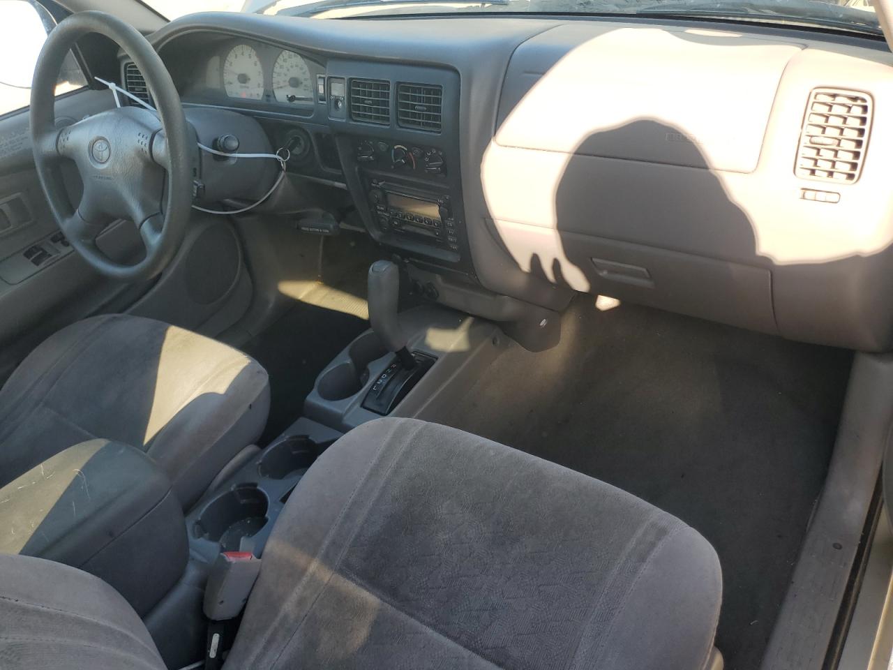 2002 Toyota Tacoma - Image 8