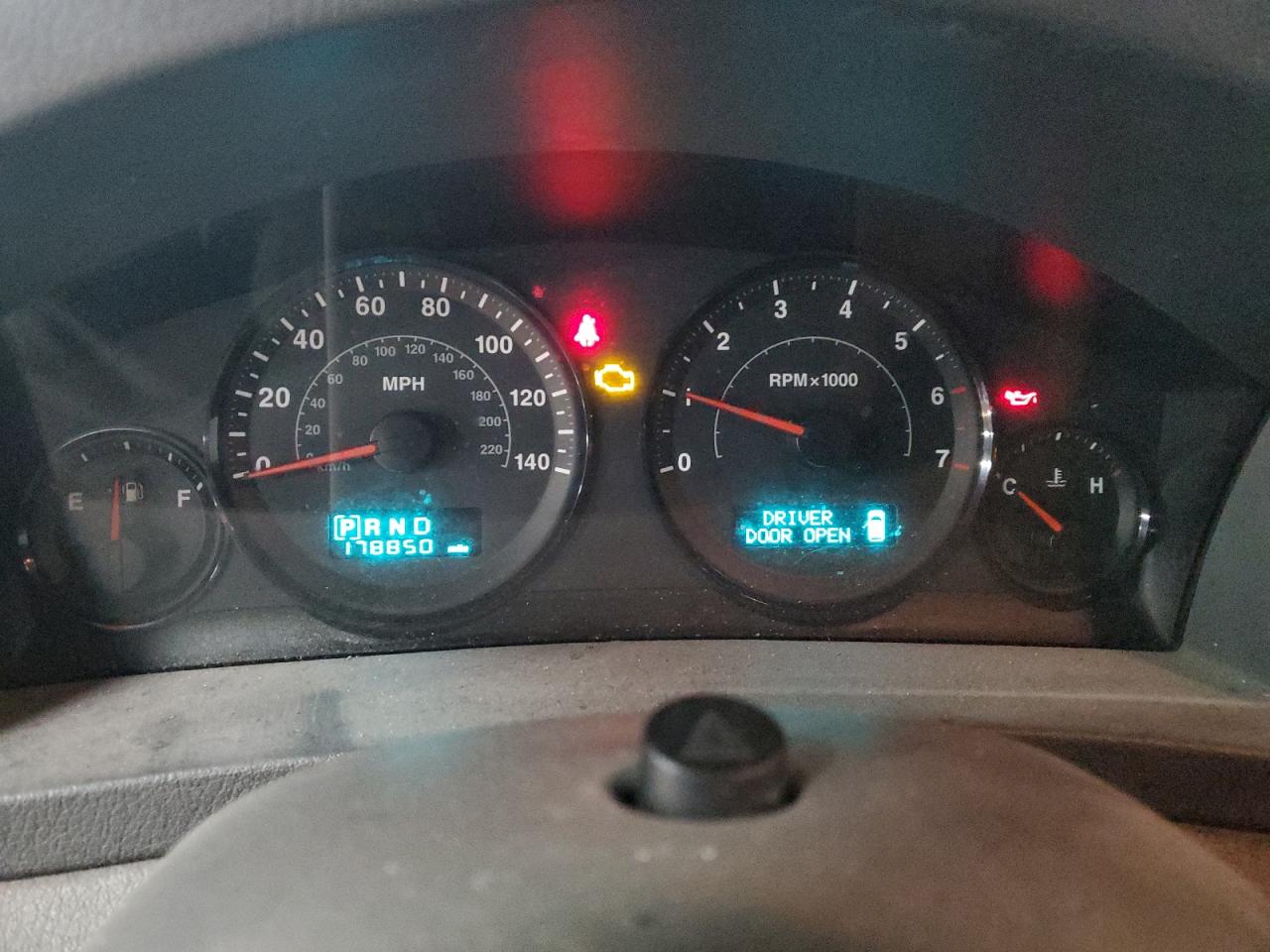 2006 Jeep Grand Cherokee - Image 9