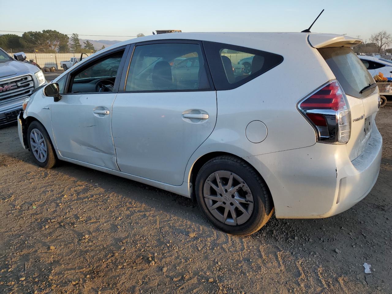 2017 Toyota Prius - Image 2