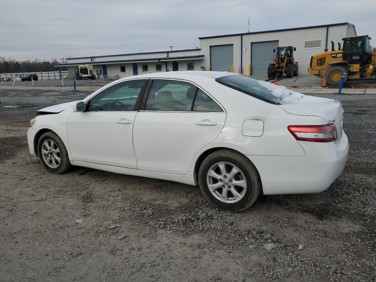 2011 Toyota Camry - Image 2