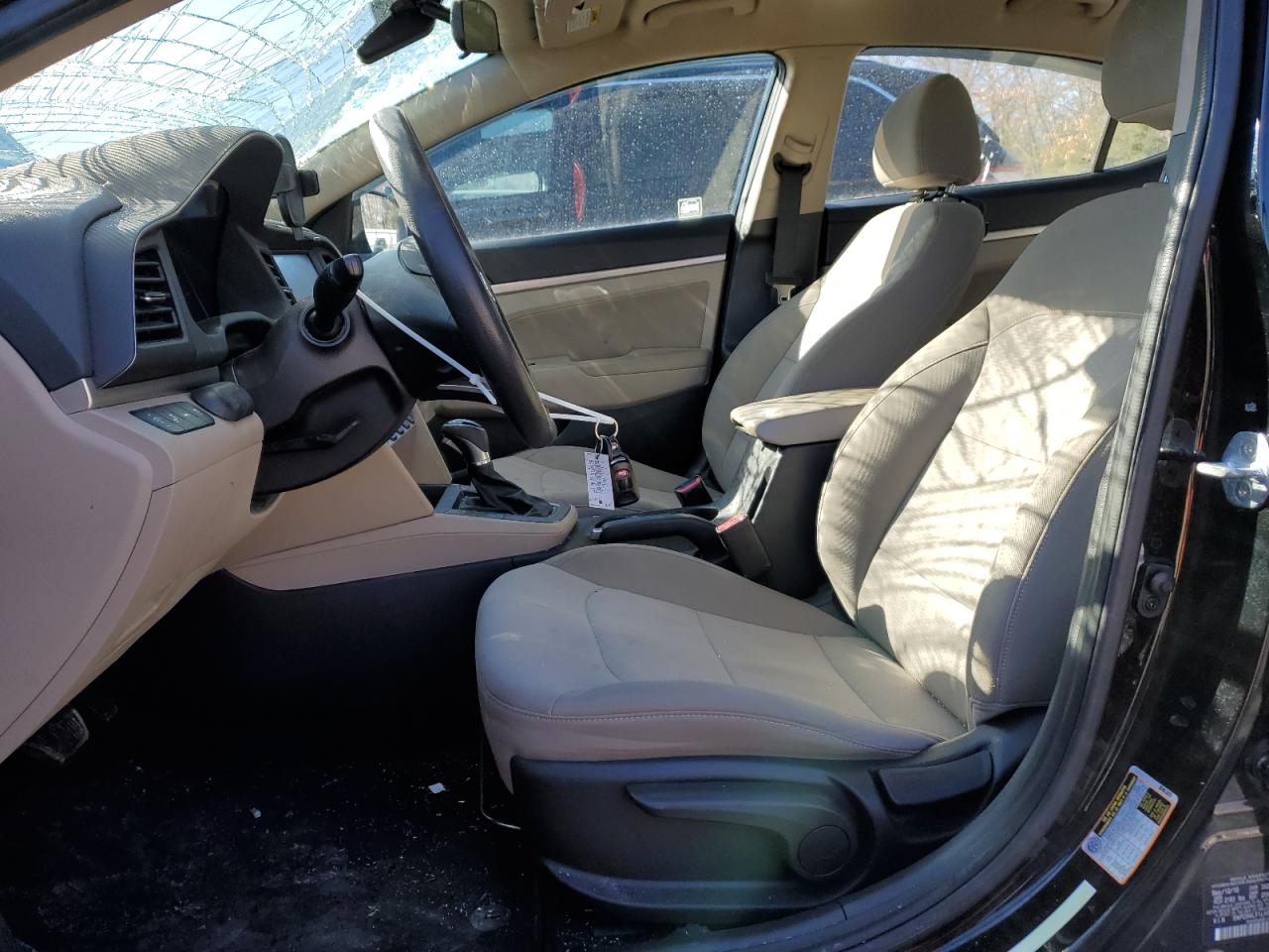 2020 Hyundai Elantra - Image 7