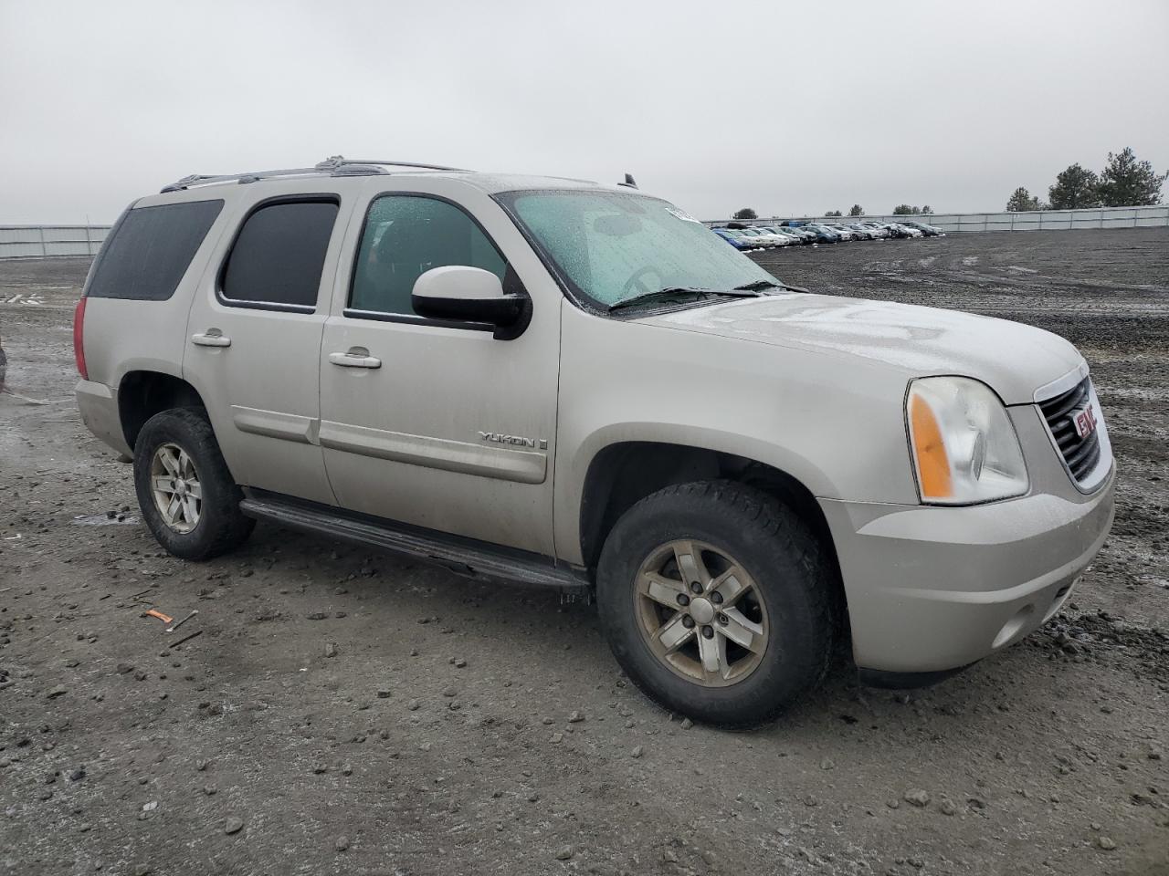 2009 GMC Yukon - Image 4