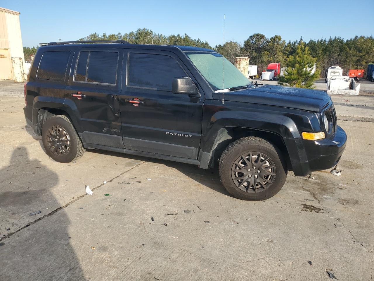 2016 Jeep Liberty (Patriot) - Image 4