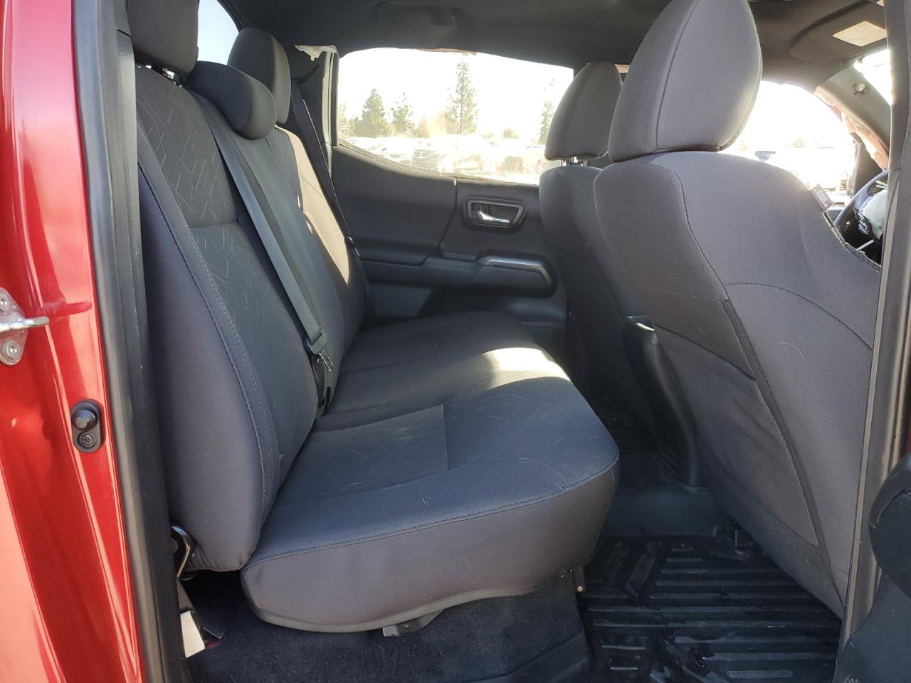 2016 Toyota Tacoma - Image 10
