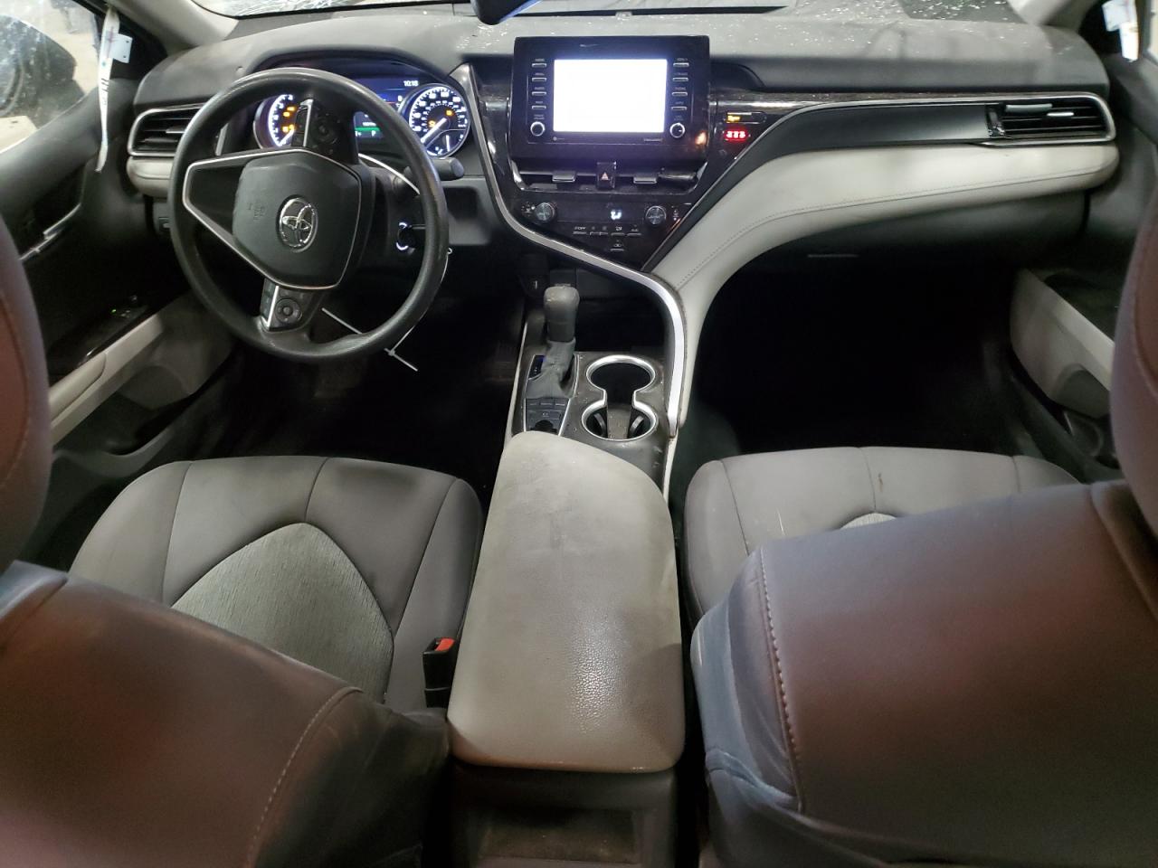 2022 Toyota Camry - Image 8
