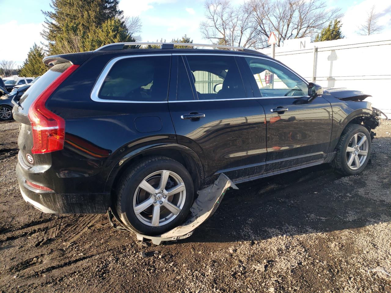 2016 Volvo XC90 - Image 3