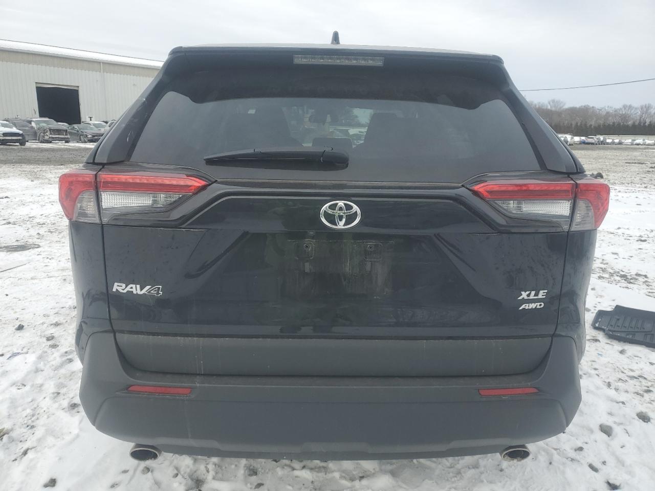 2023 Toyota RAV 4 - Image 6