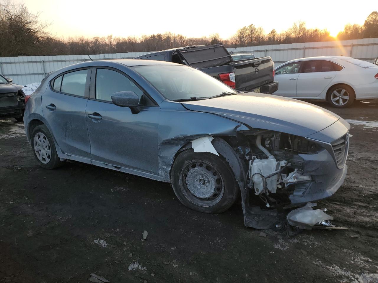 2014 Mazda 3 - Image 4