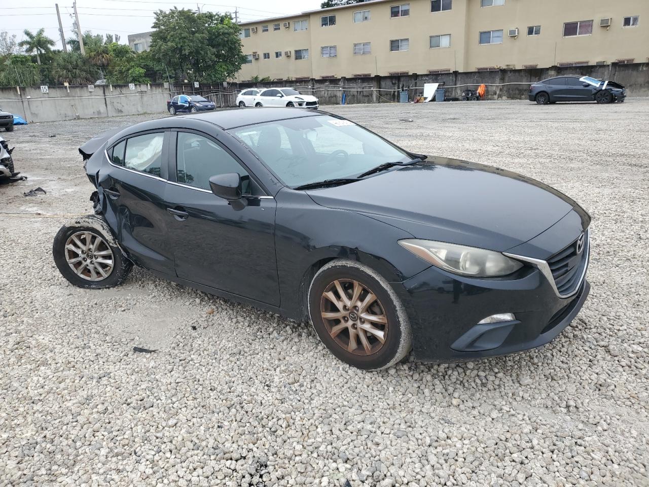 2016 Mazda 3 - Image 4