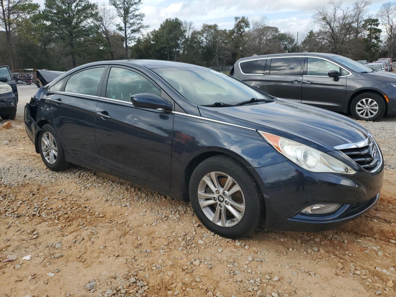2013 Hyundai Sonata - Image 4