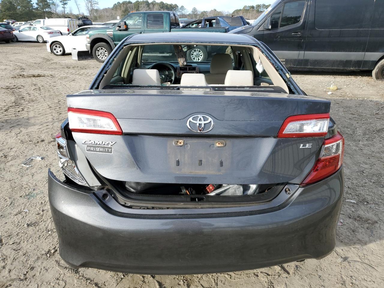 2012 Toyota Camry - Image 6