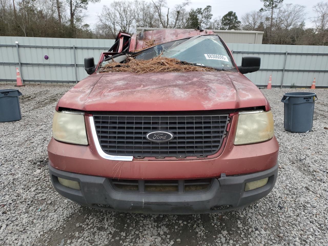 2005 Ford Expedition - Image 5