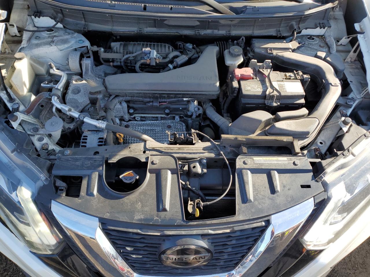 2019 Nissan Rogue - Image 12