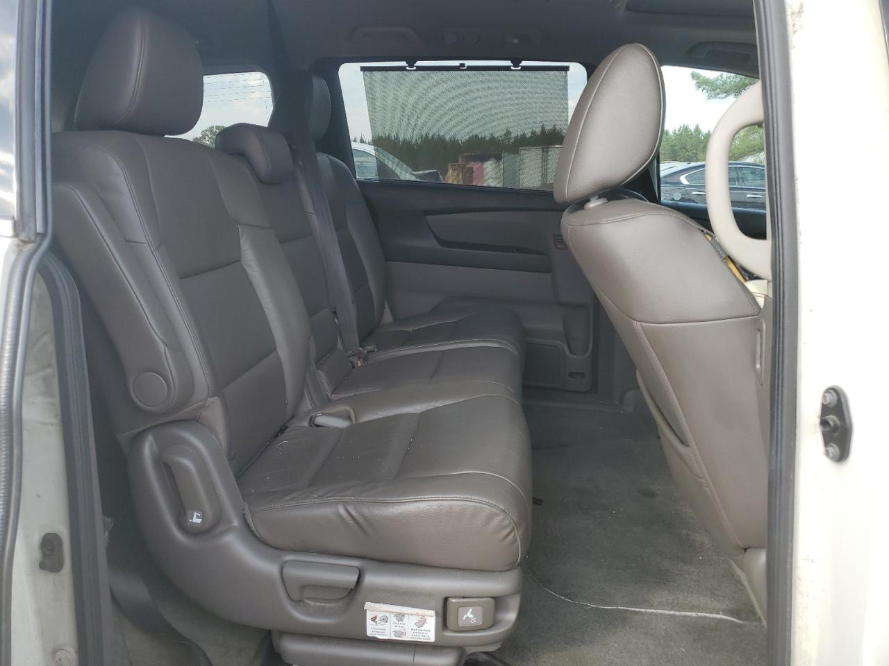 2016 Honda Odyssey - Image 11