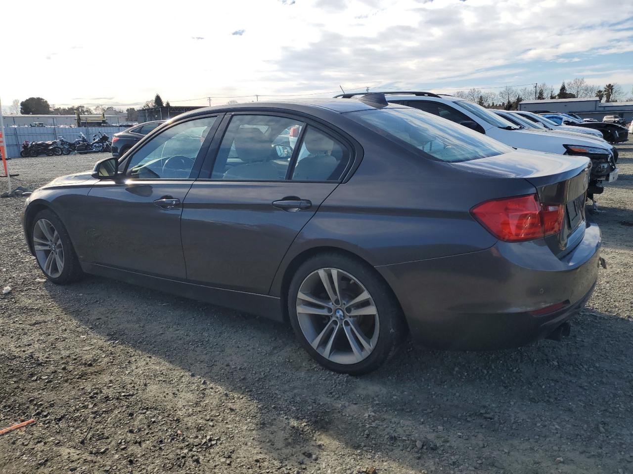 VIN WBA3A5C59FF610870 2015 BMW 3 SERIES no.2