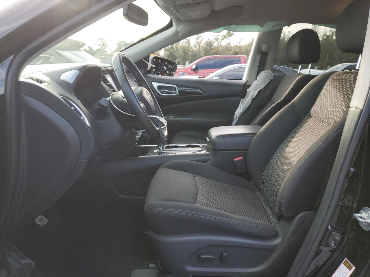 2018 Nissan Pathfinder - Image 7