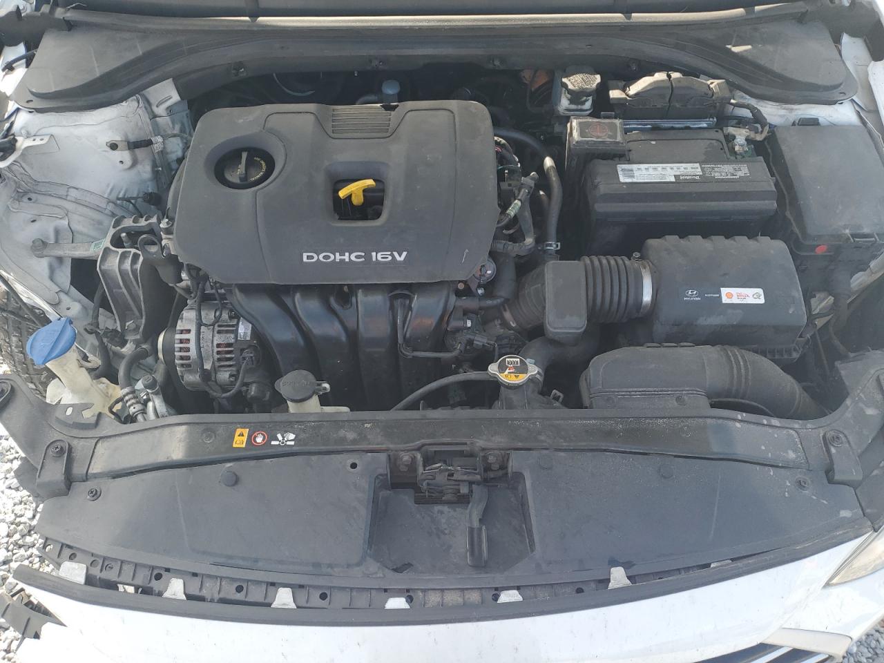 2018 Hyundai Elantra - Image 13