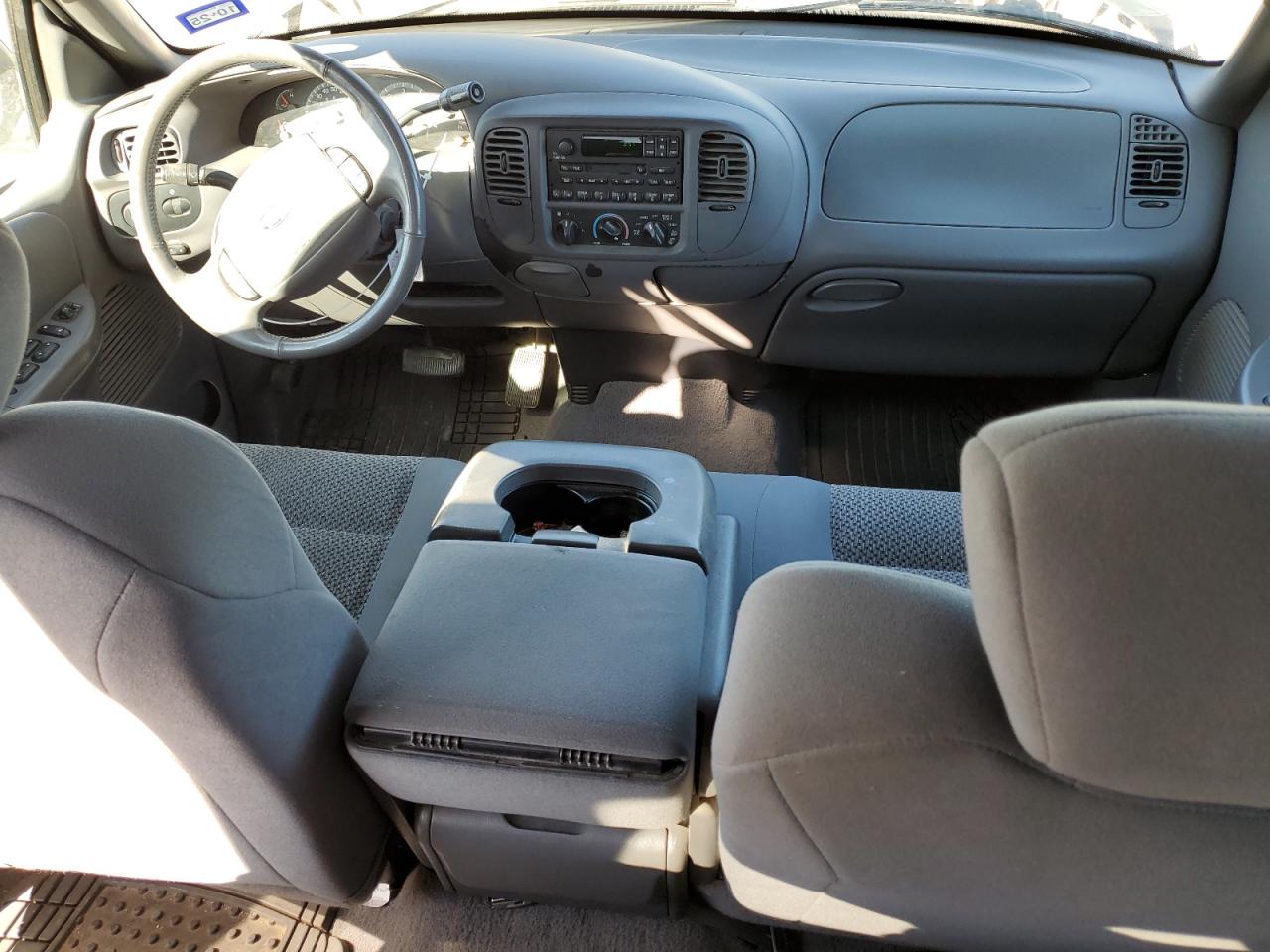 2002 Ford F-150 - Image 8