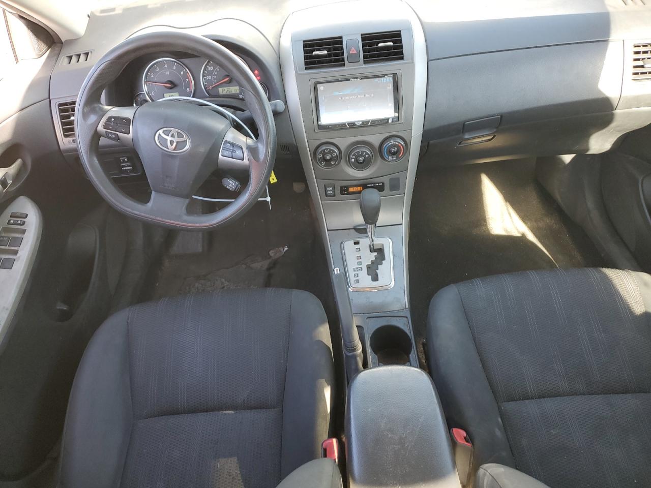 2011 Toyota Corolla - Image 8