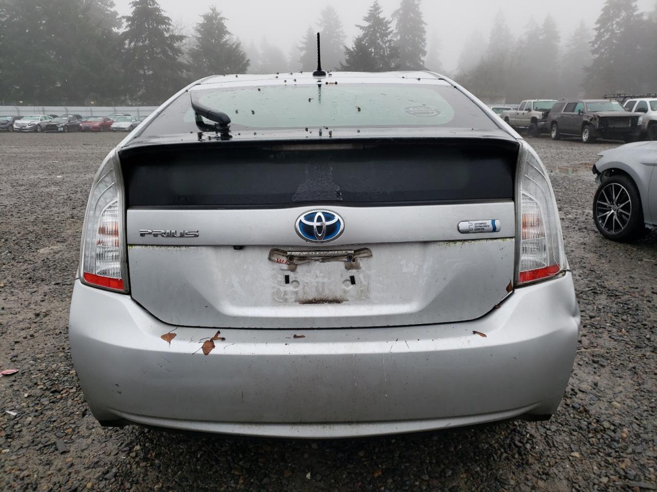2012 Toyota Prius - Image 6