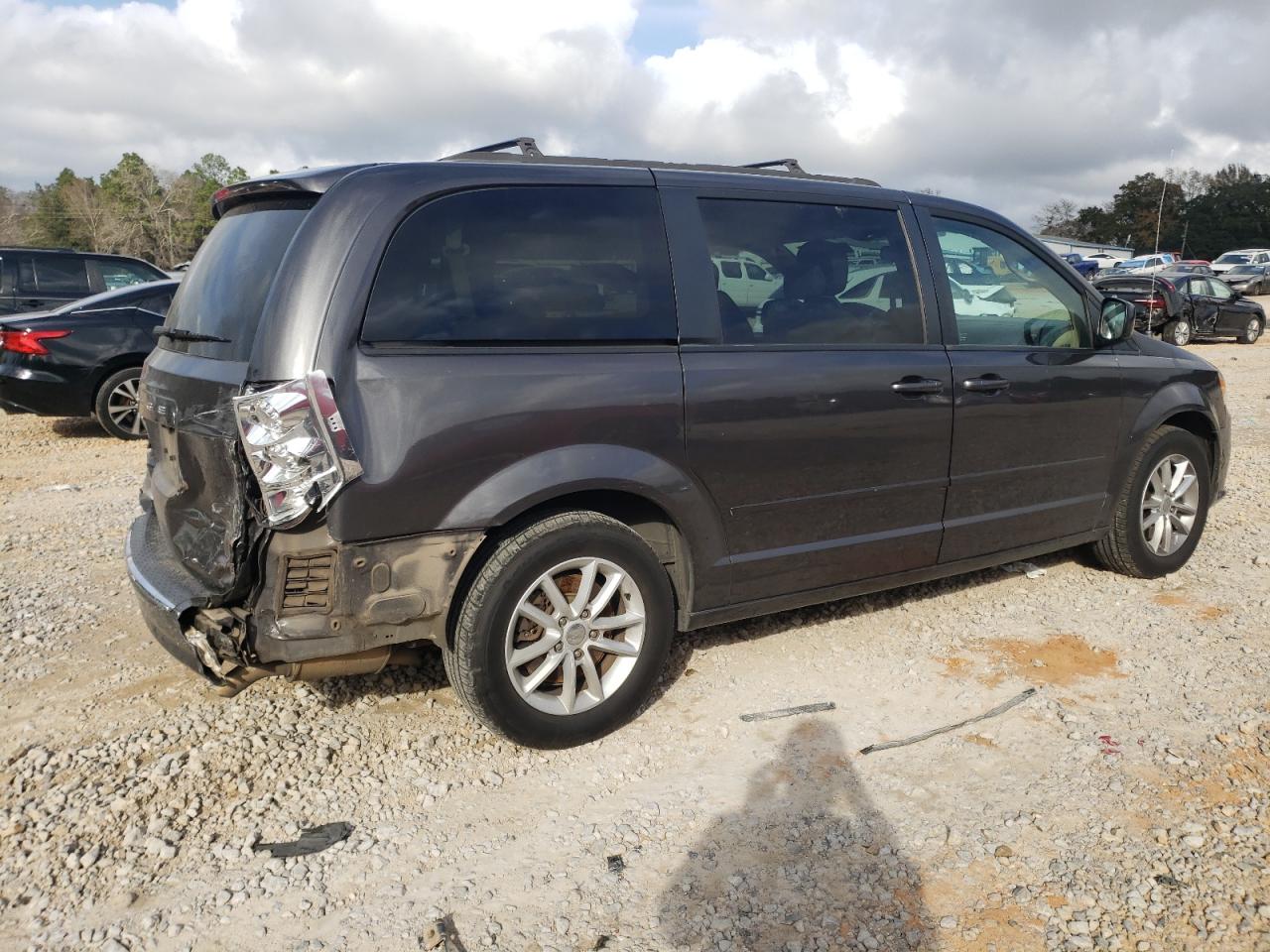 2015 Dodge Caravan - Image 3
