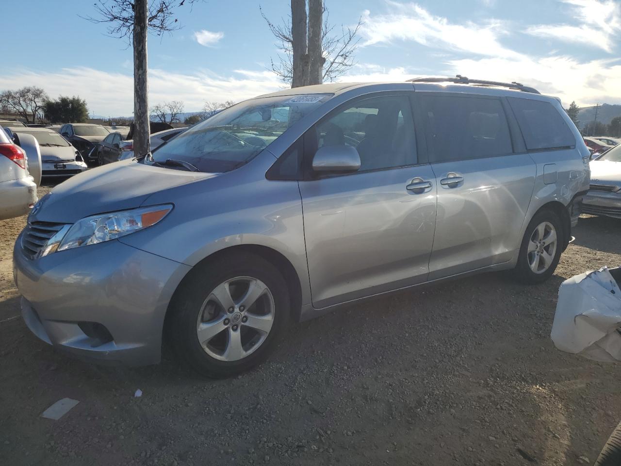 2015 Toyota Sienna - Image 1