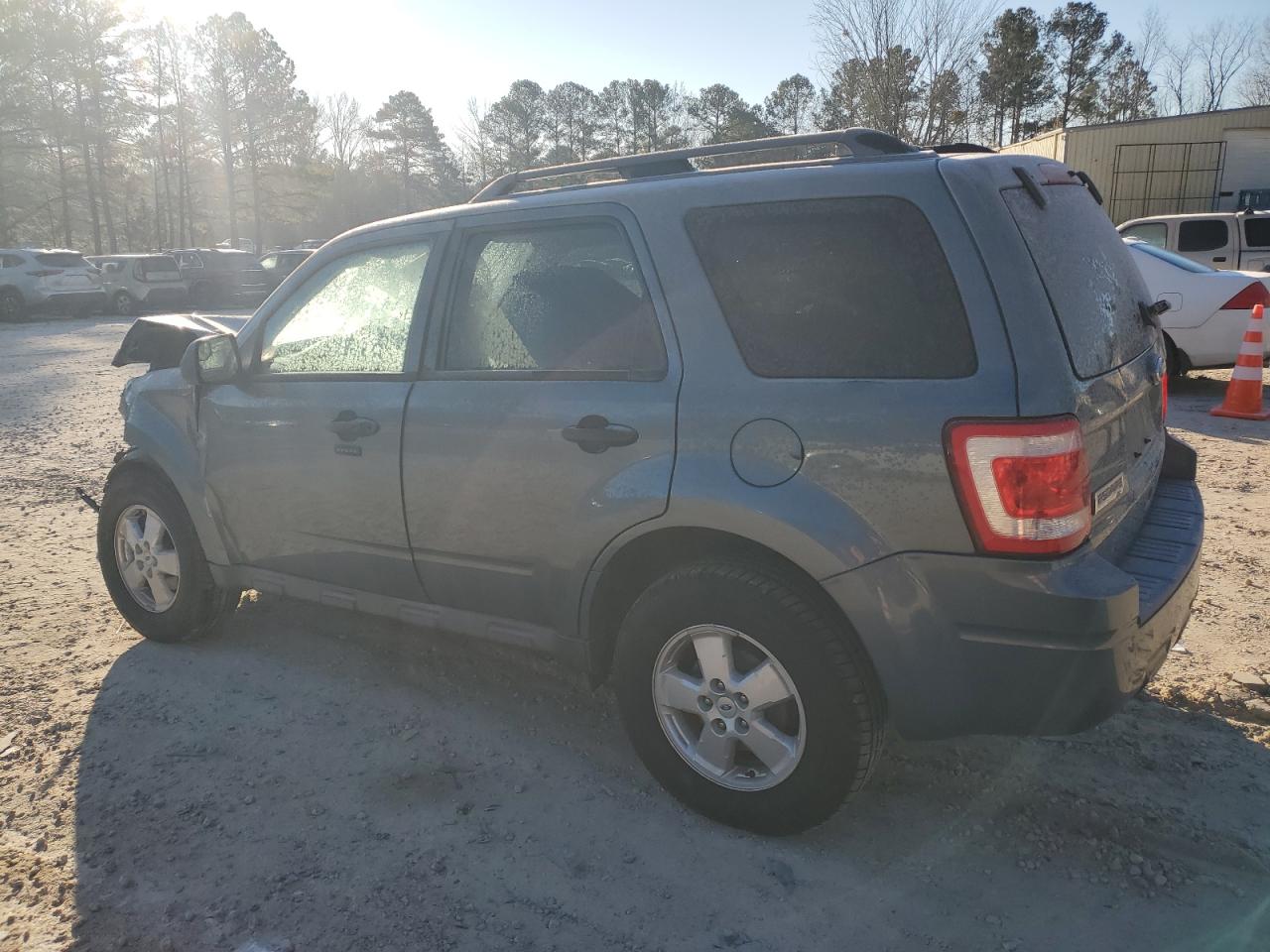 2010 Ford Escape - Image 2