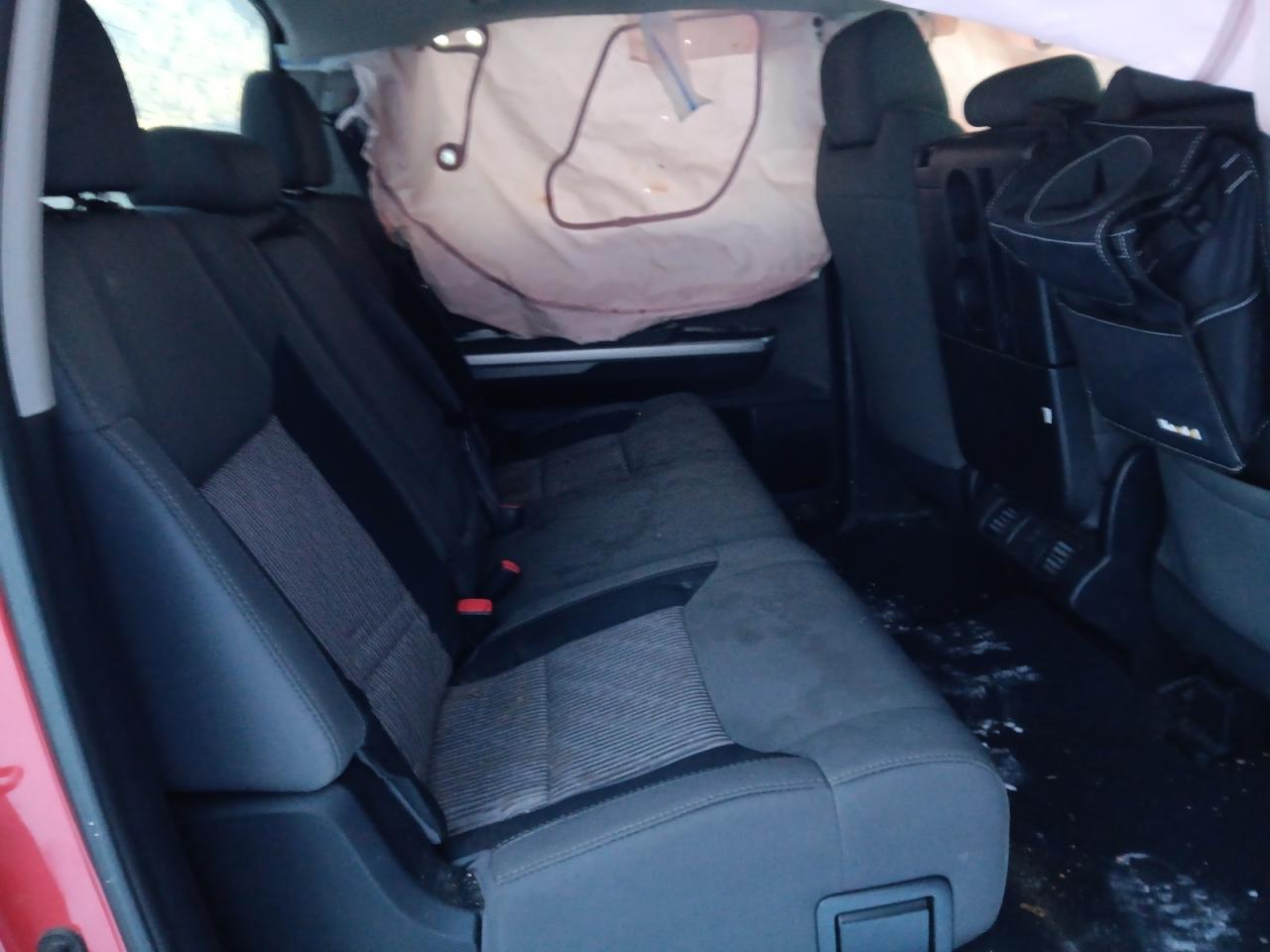 2014 Toyota Tundra - Image 10