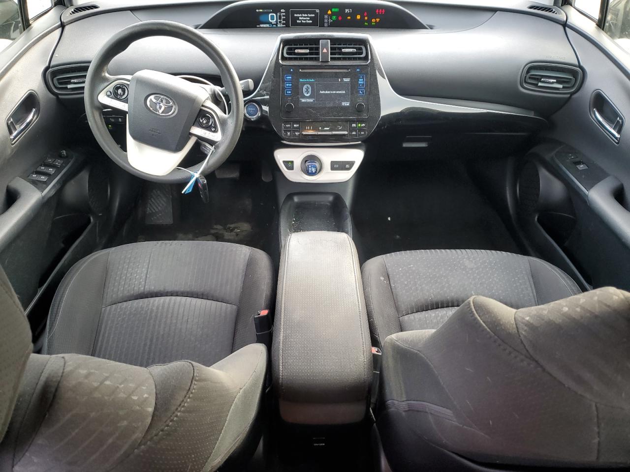 2017 Toyota Prius - Image 8