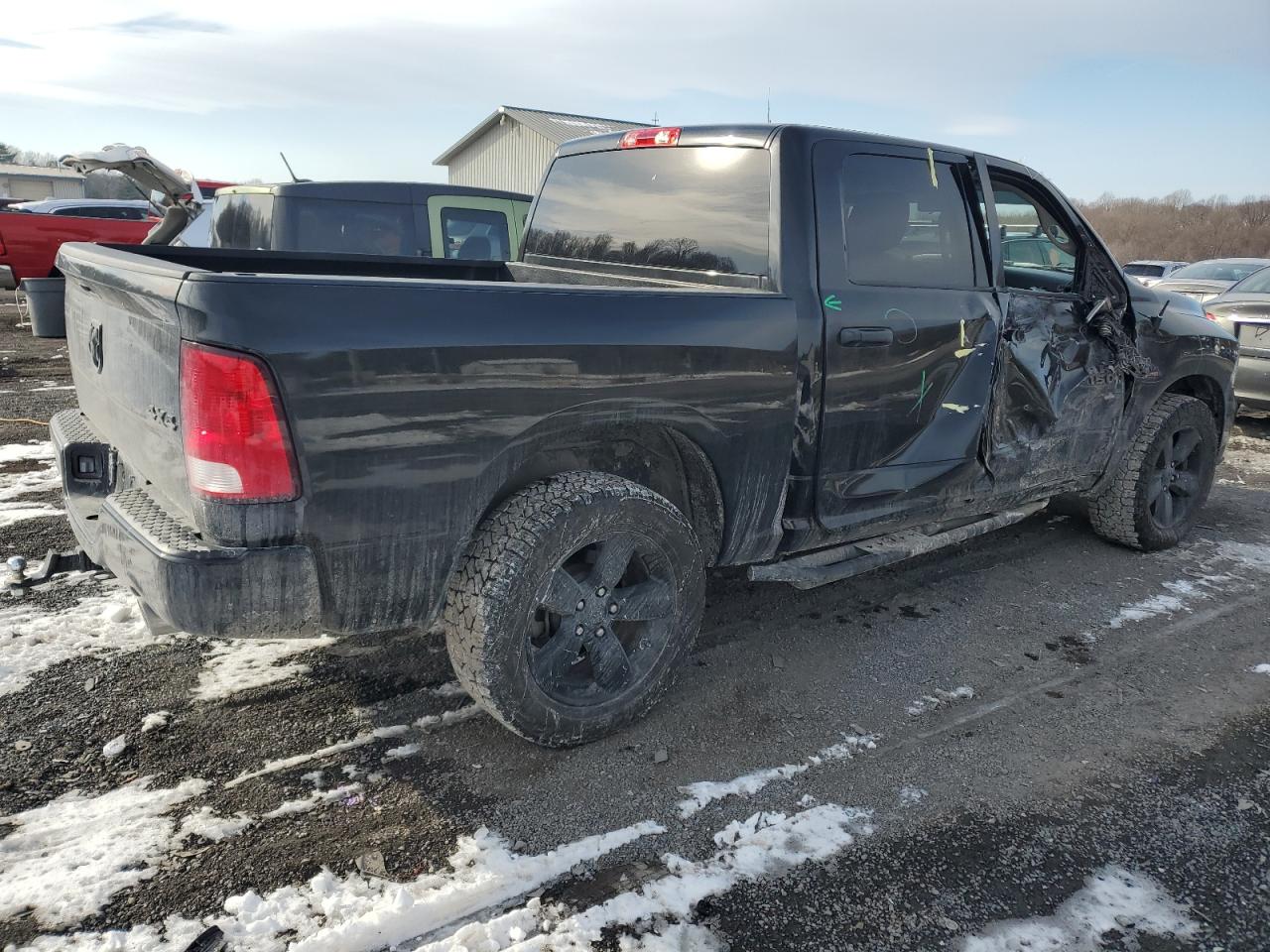 2018 RAM 1500 - Image 3