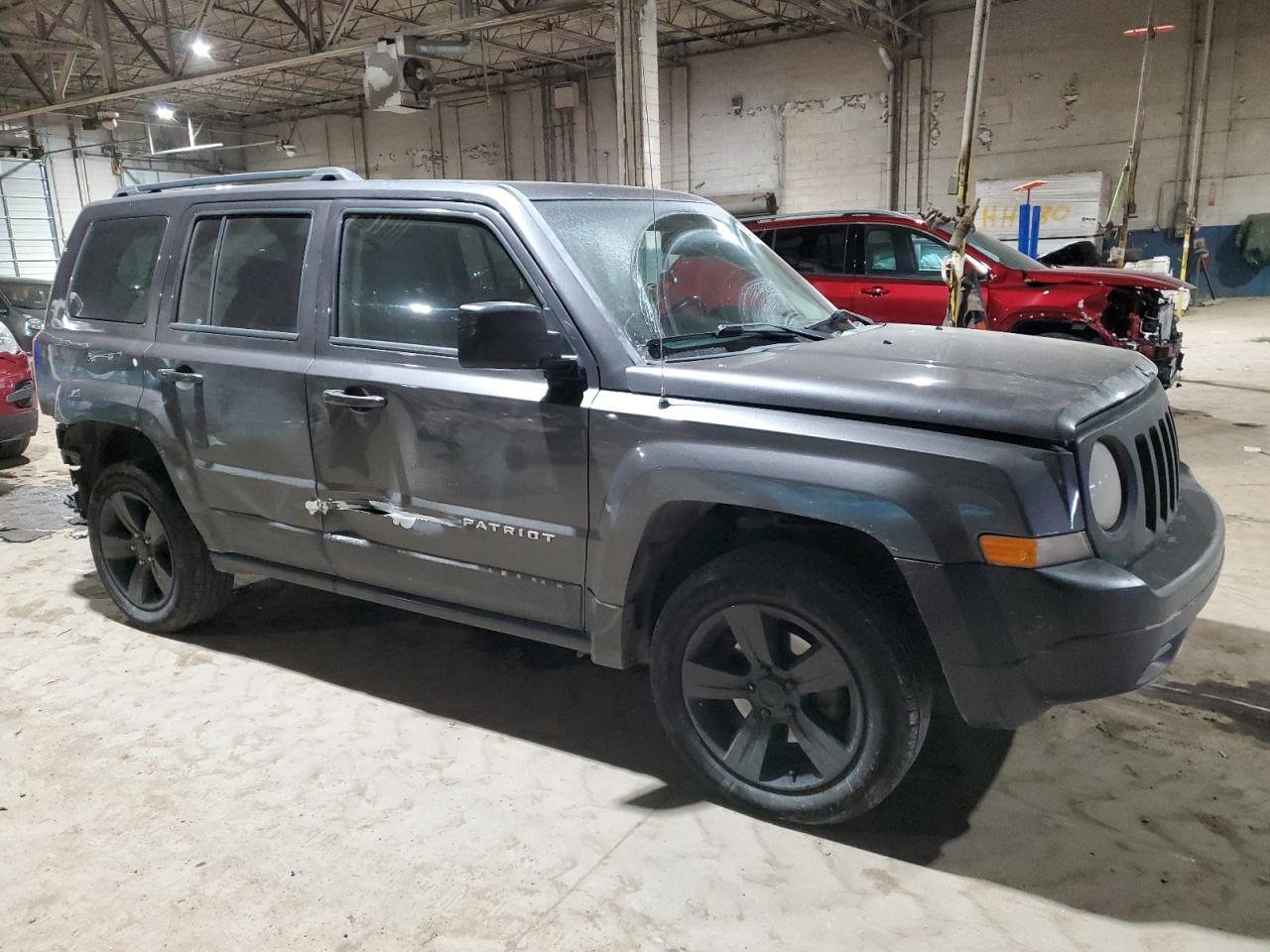2015 Jeep Liberty (Patriot) - Image 4