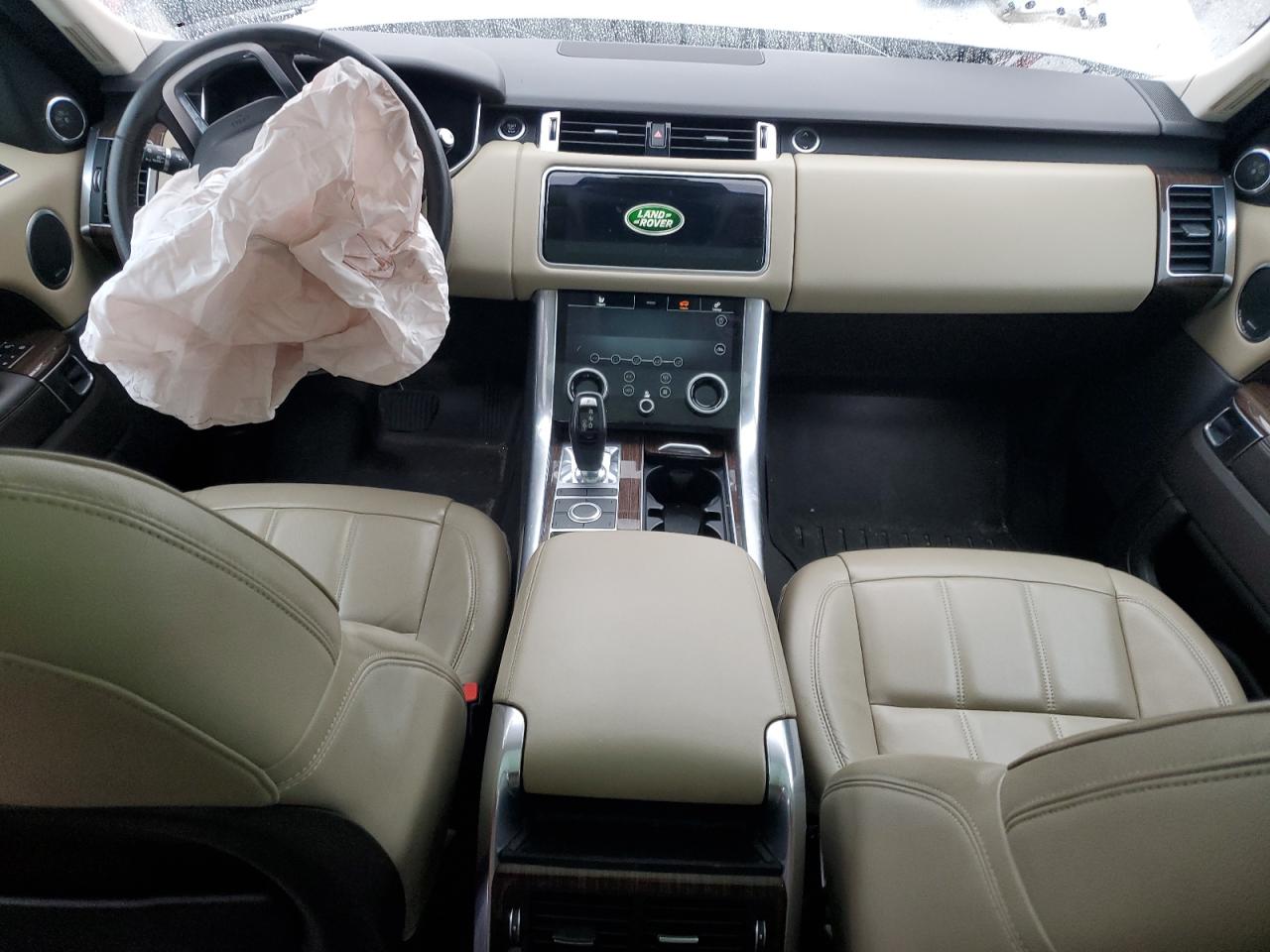 2020 Land Rover Range Rover - Image 8