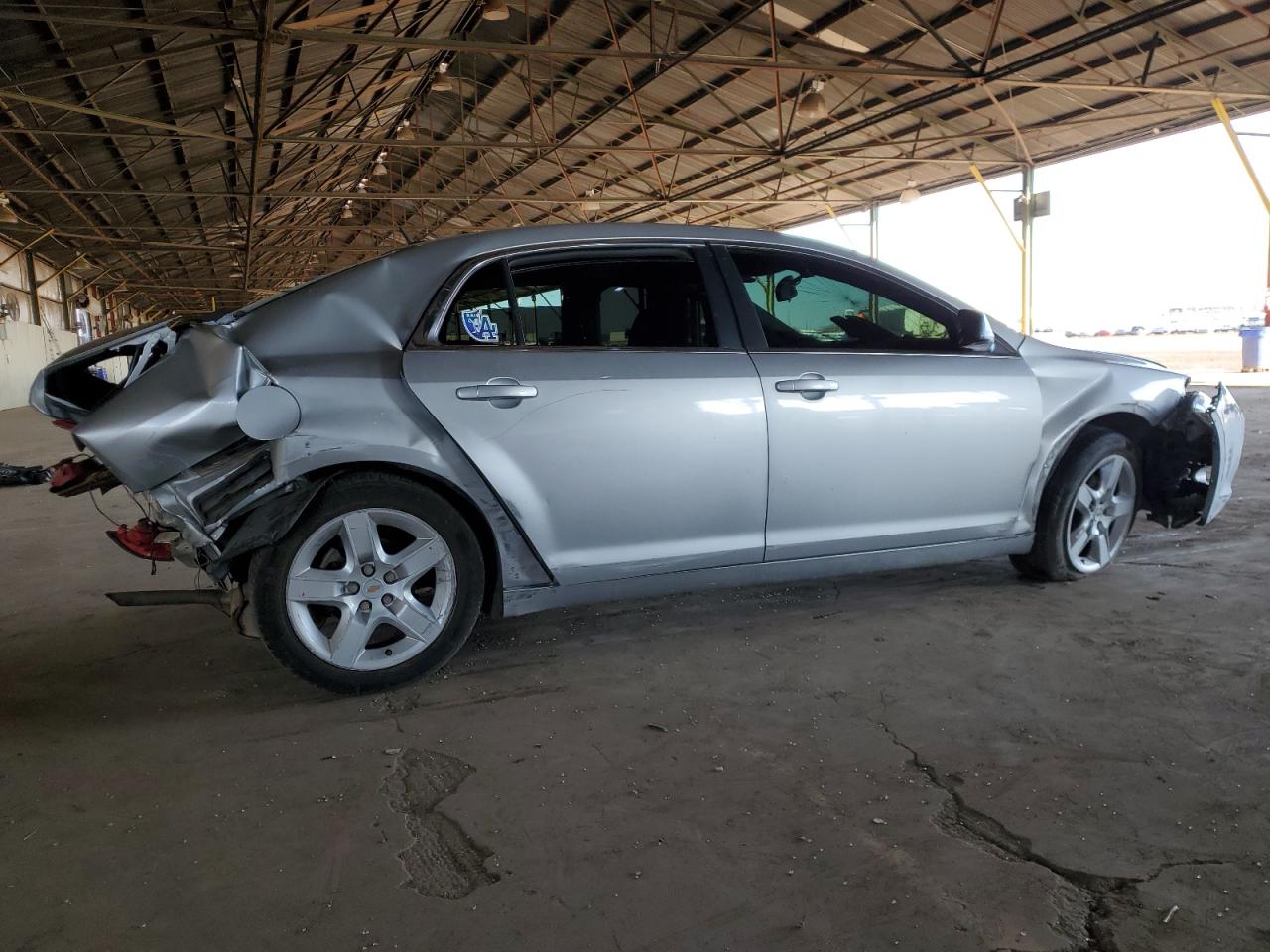 2010 Chevrolet Malibu - Image 3