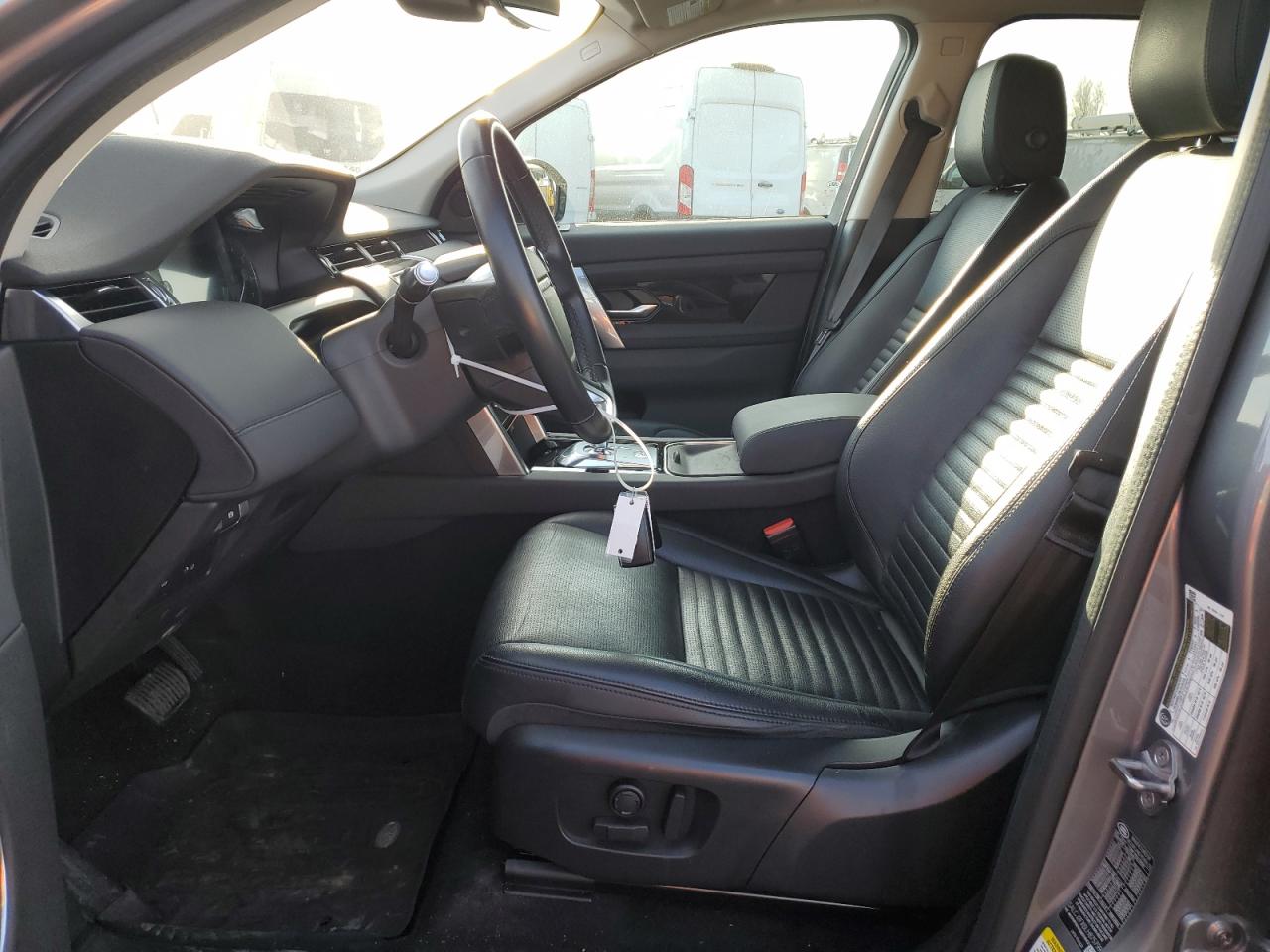 2020 Land Rover Discovery - Image 7