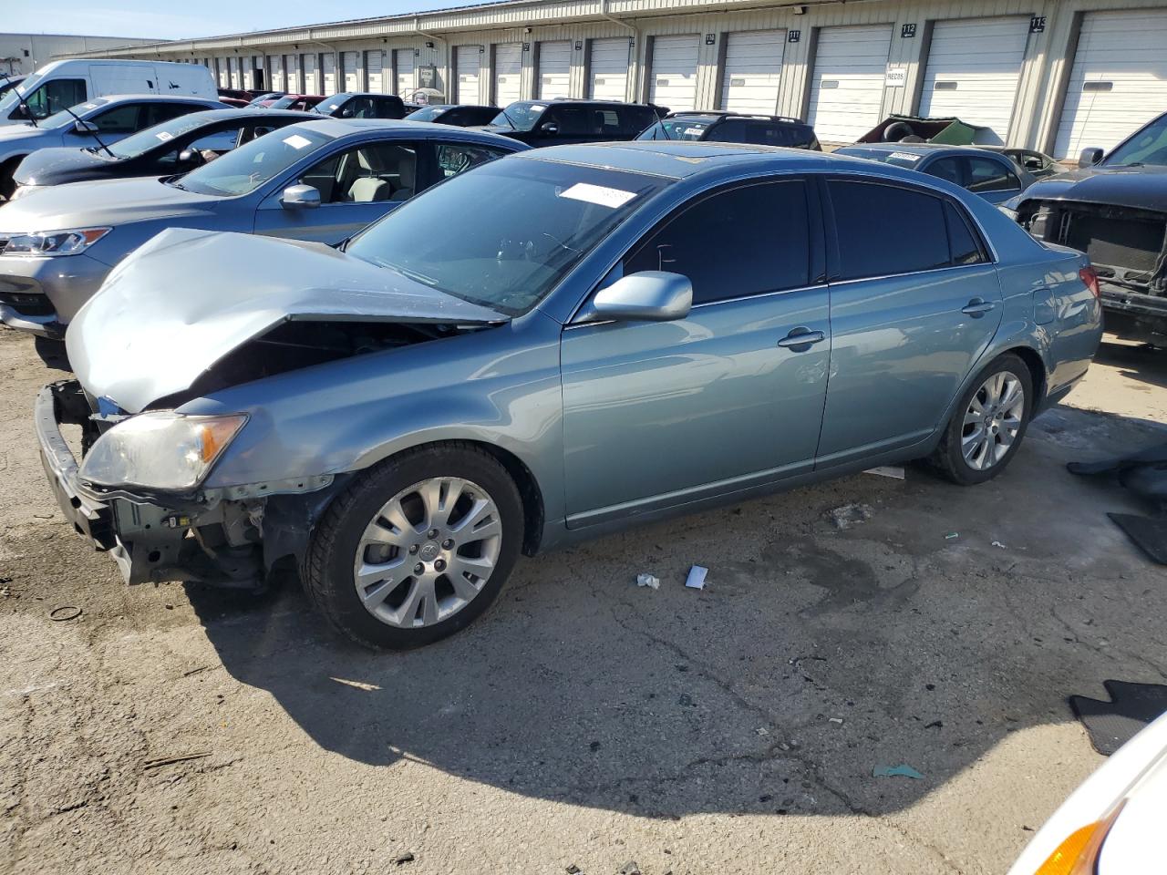 2008 Toyota Avalon - Image 1