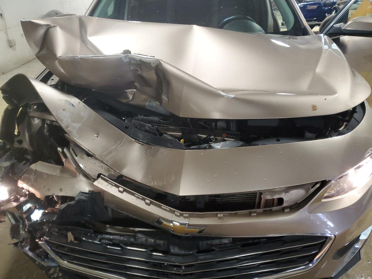 2018 Chevrolet Malibu - Image 11