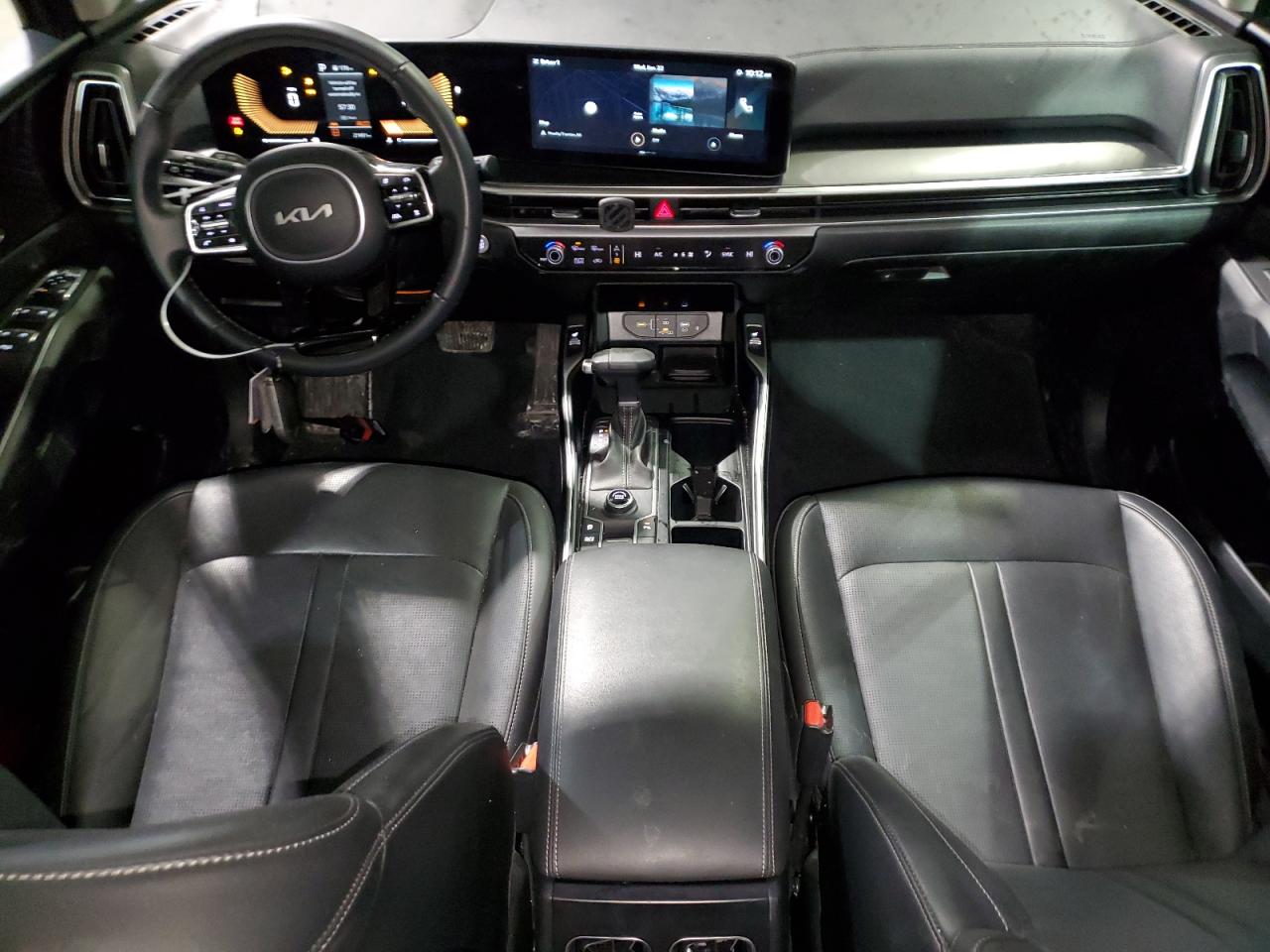 2024 Kia Sorento - Image 8