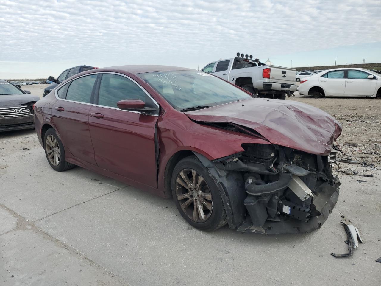 2015 Chrysler 200 - Image 4