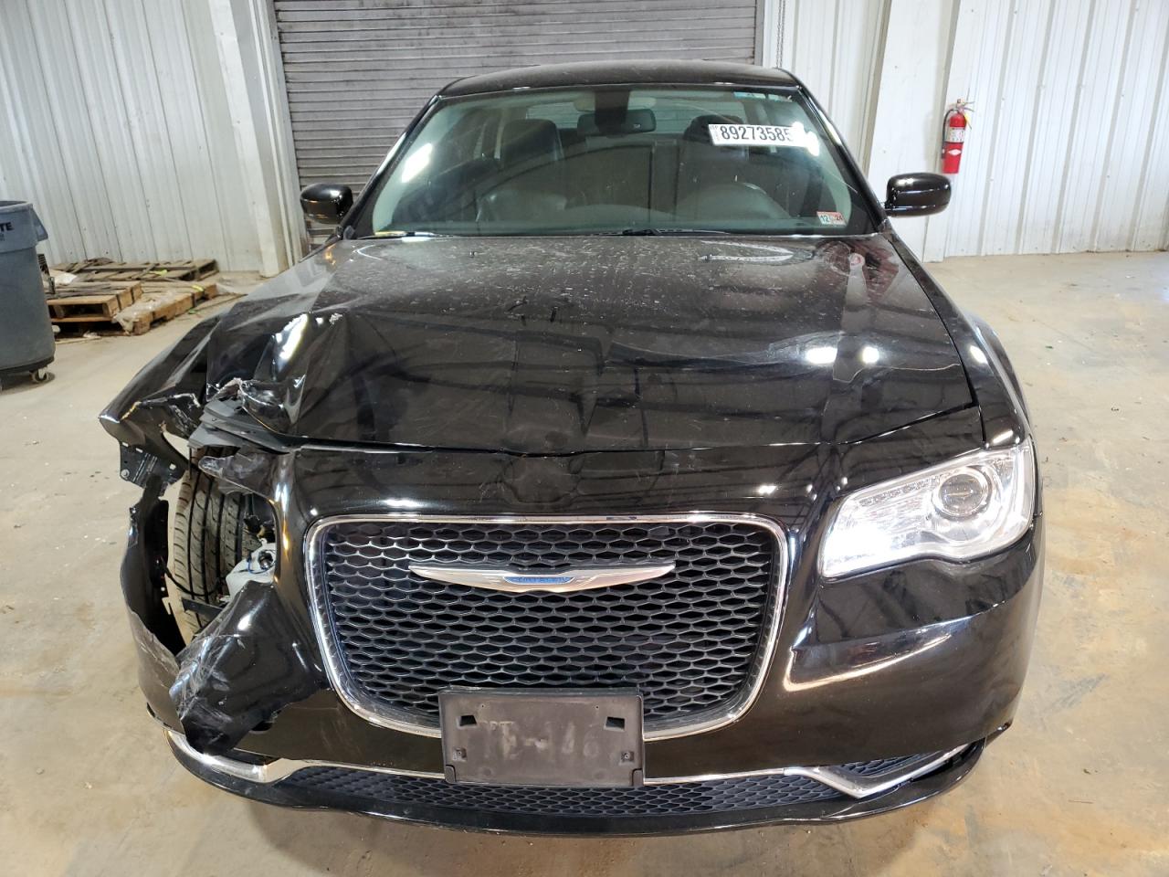 2017 Chrysler 300 - Image 5