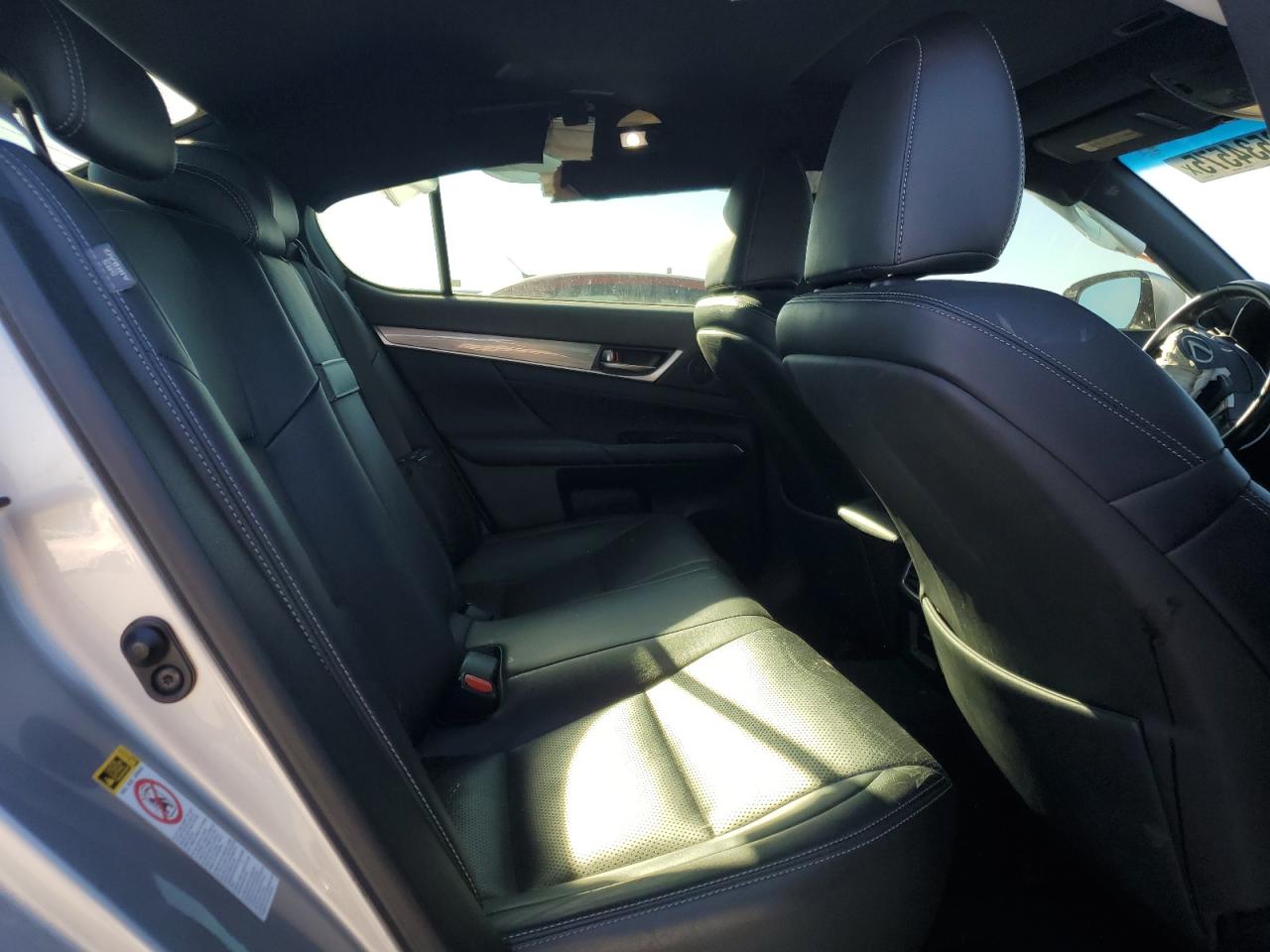 2015 Lexus GS - Image 10