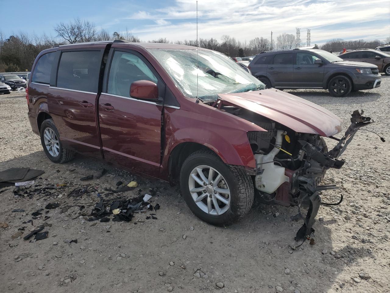 2019 Dodge Caravan - Image 4
