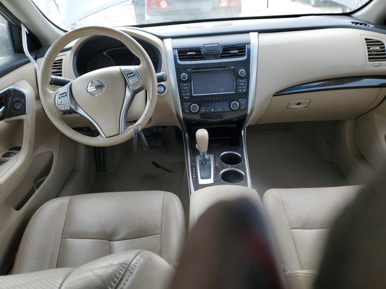 2014 Nissan Altima - Image 8