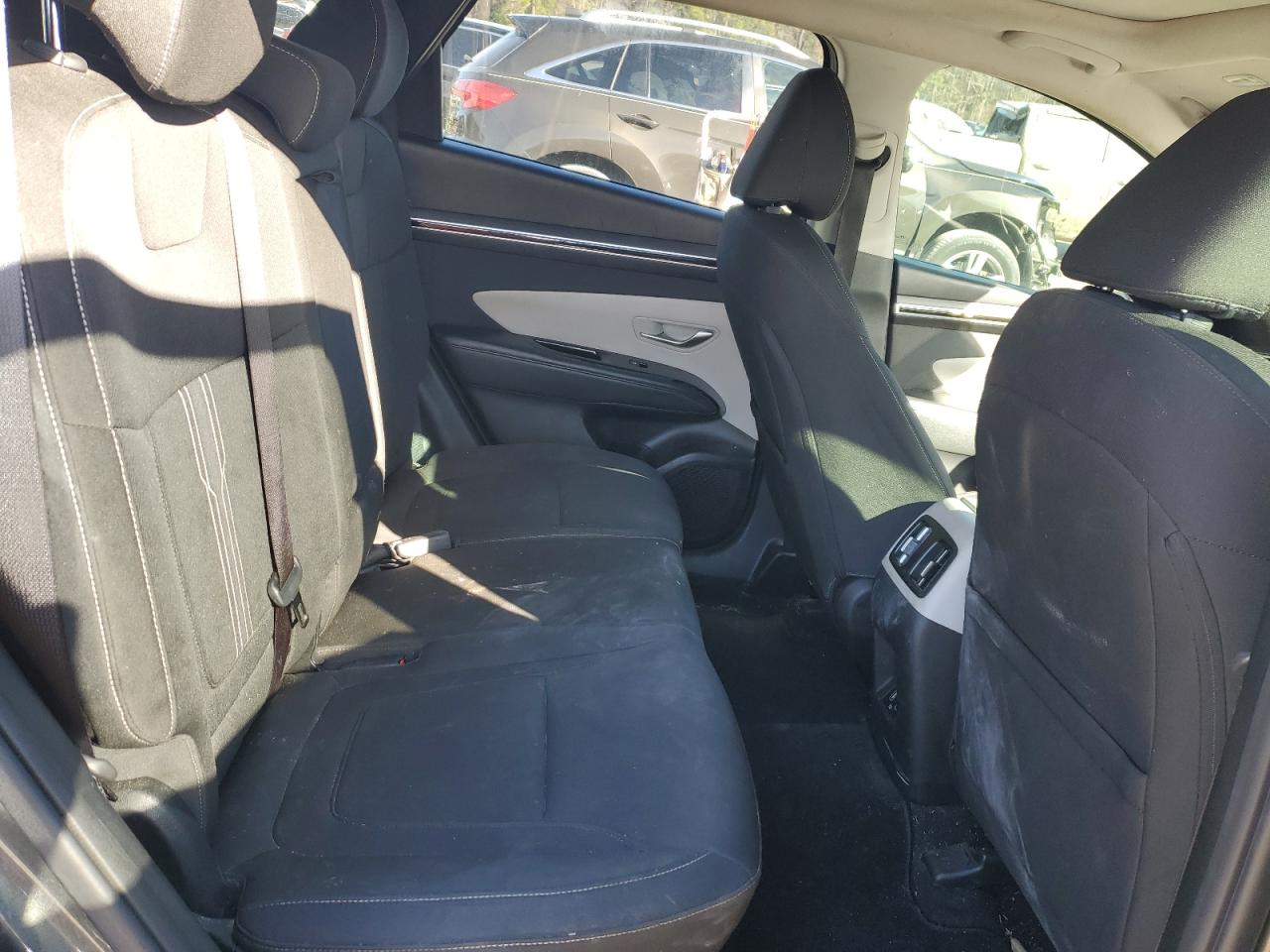 2022 Hyundai Tucson - Image 11