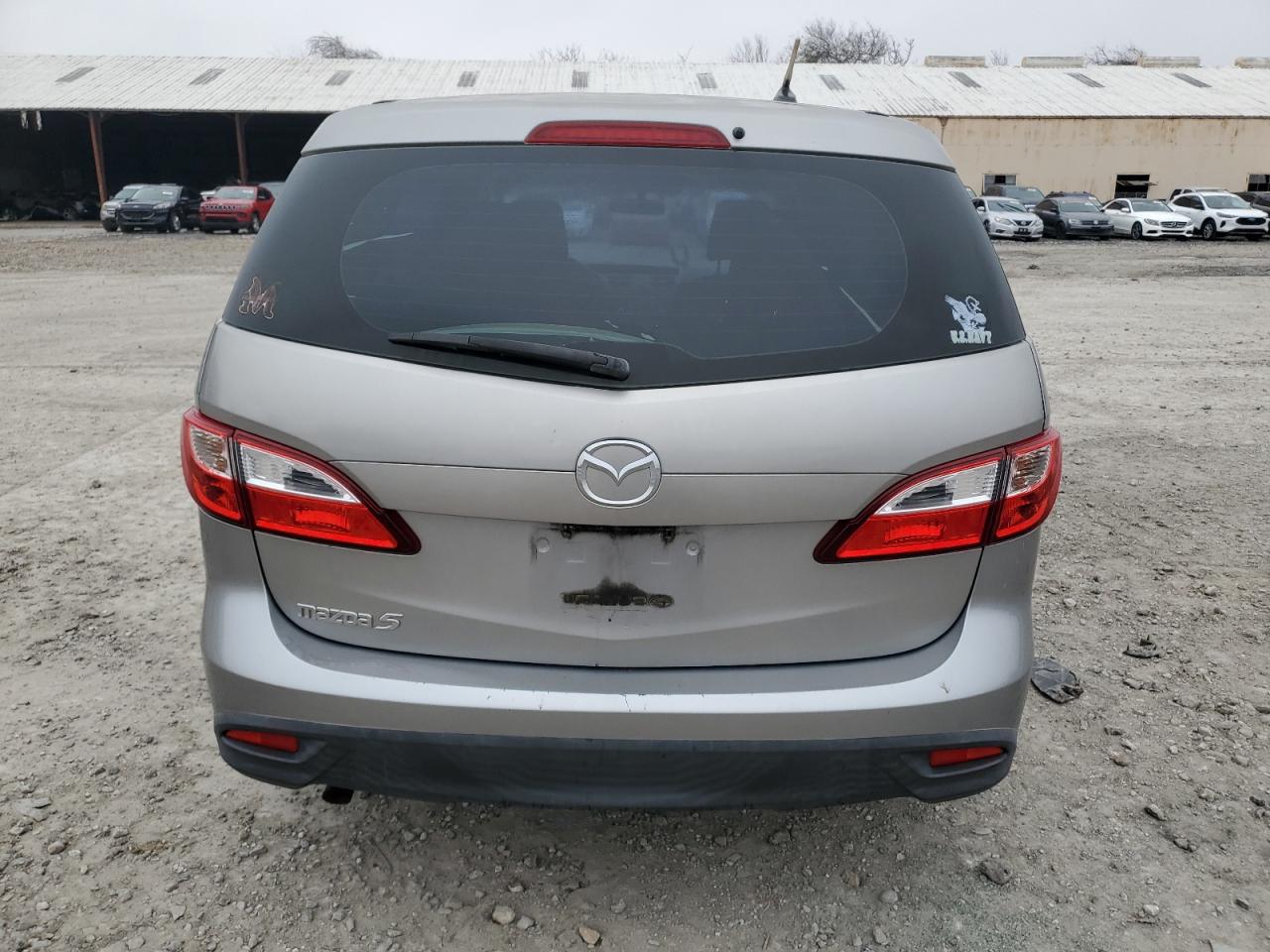 2012 Mazda 5 - Image 6