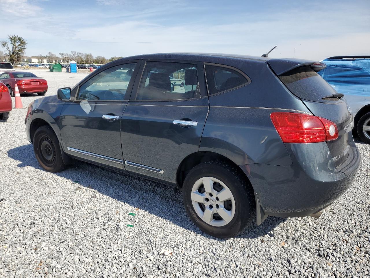 2013 Nissan Rogue - Image 2