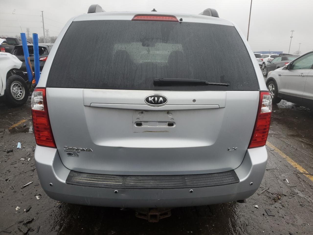2009 Kia Sedona - Image 6