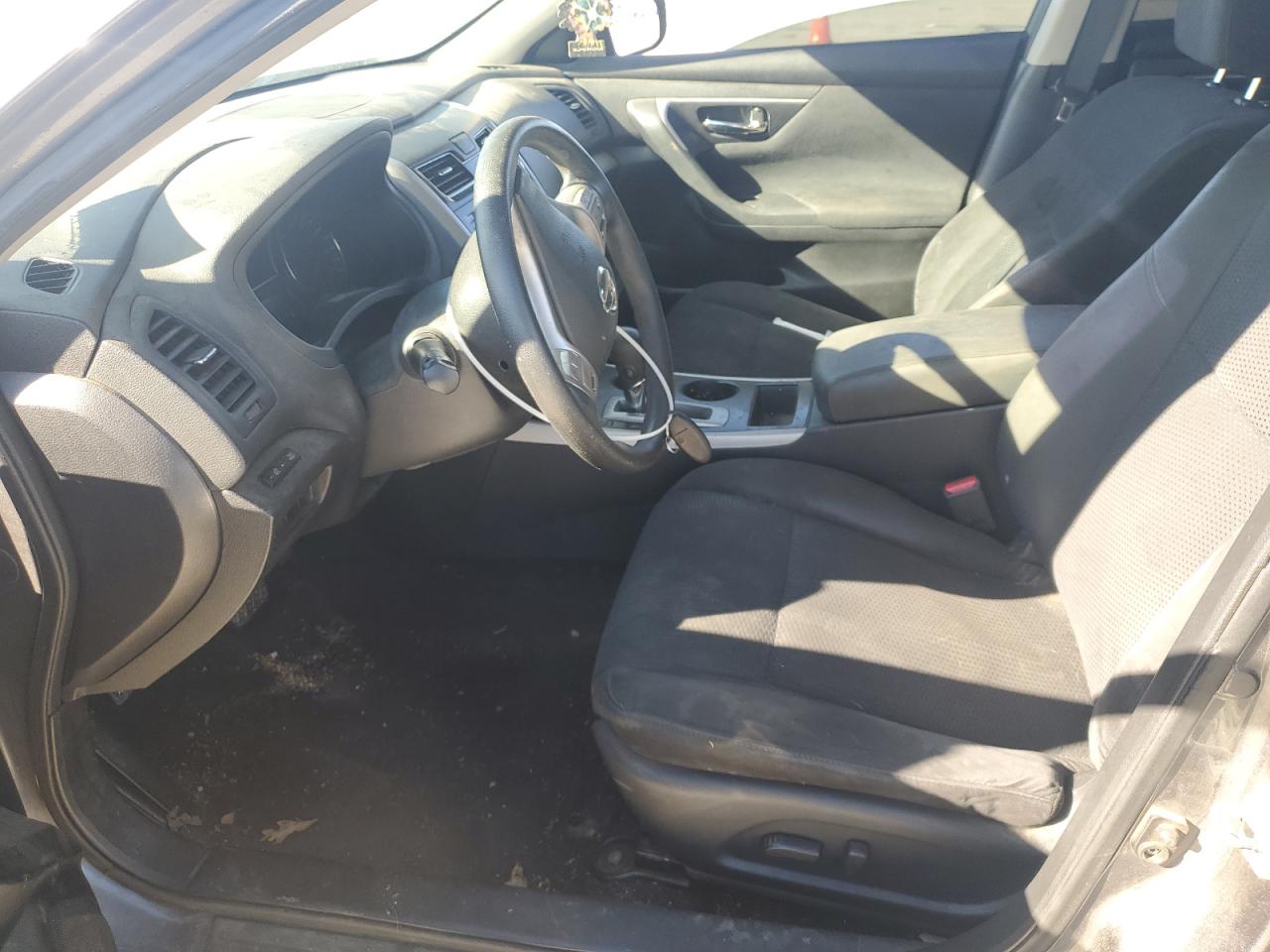 2015 Nissan Altima - Image 7