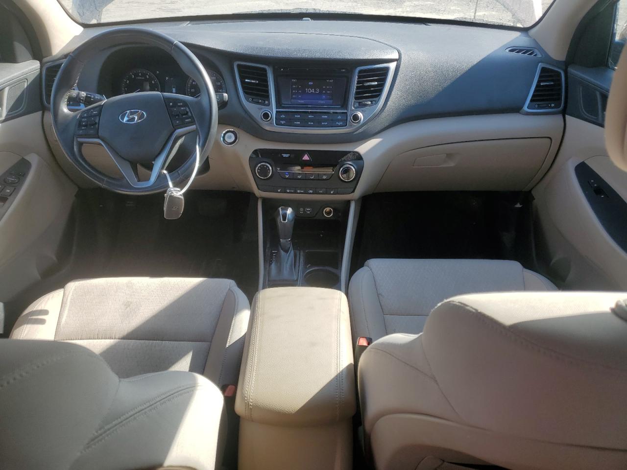 2016 Hyundai Tucson - Image 8